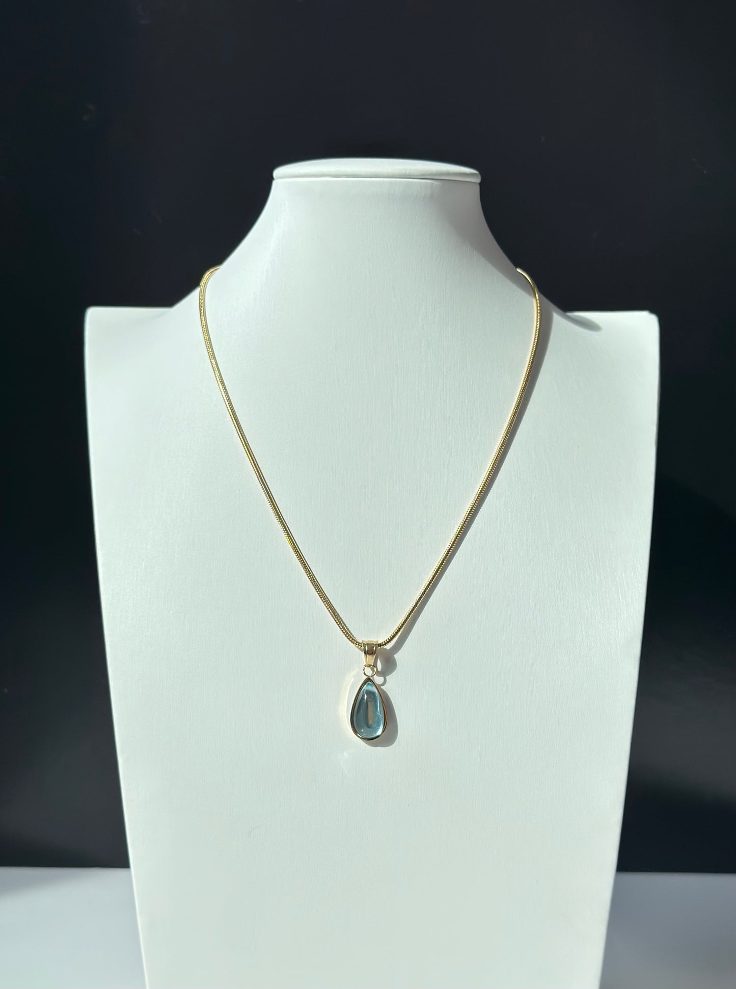Dewdrop necklace